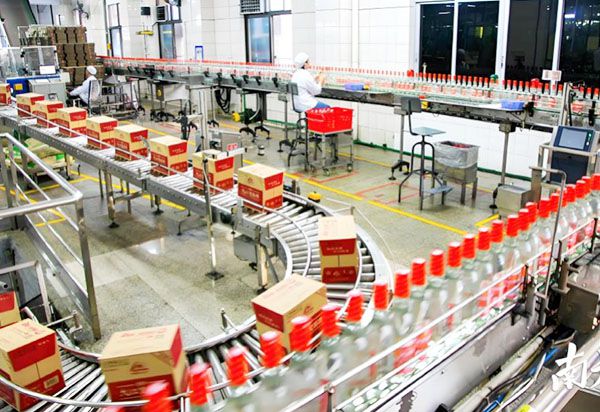 Roller conveyor line