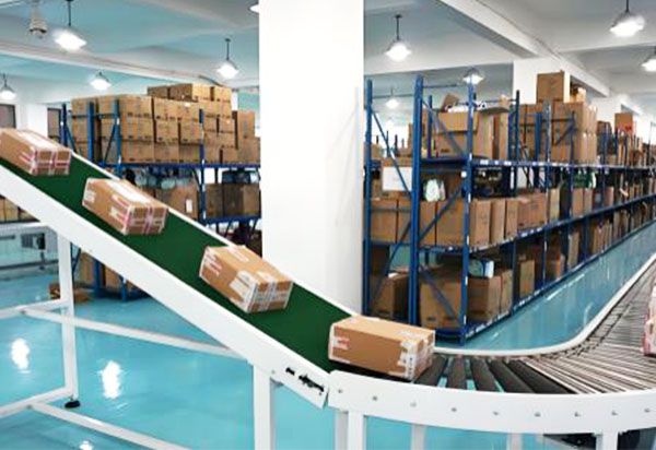 Roller conveyor line