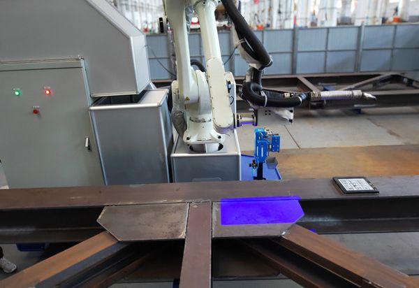 Robot welding machine